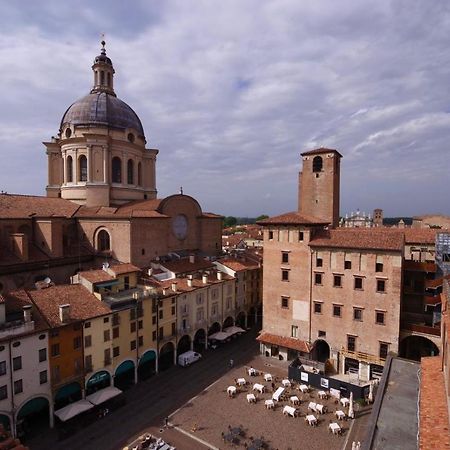 Agorà Residenza Mântua Exterior foto