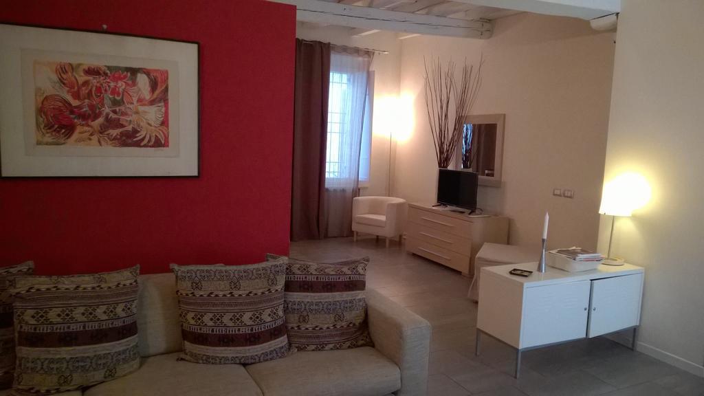 Agorà Residenza Mântua Exterior foto